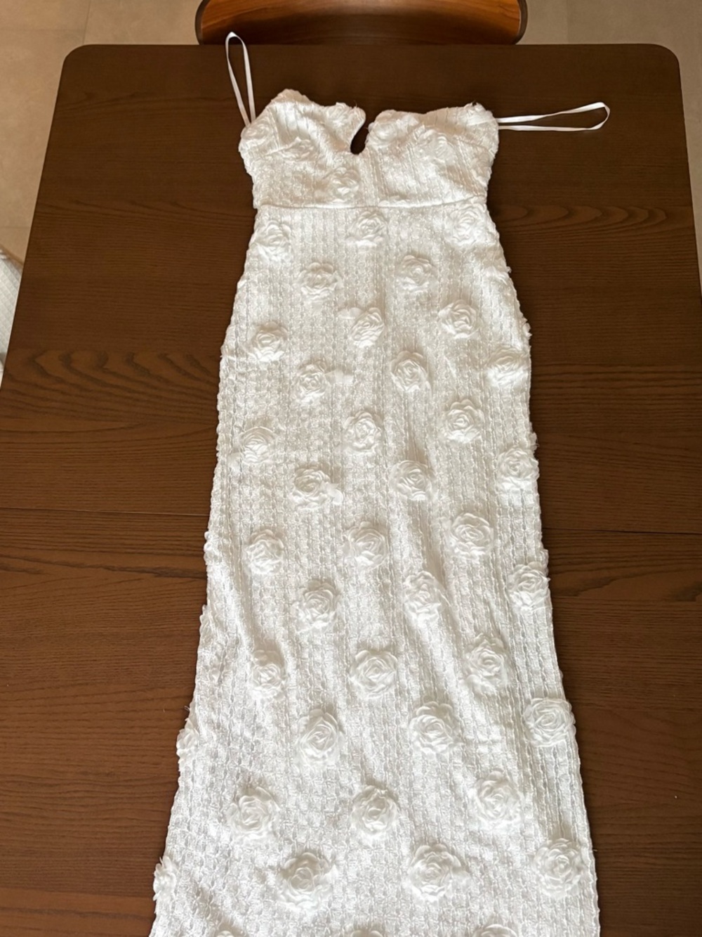 Selfie Leslie White Strapless Rose Appliqué Midi Dress